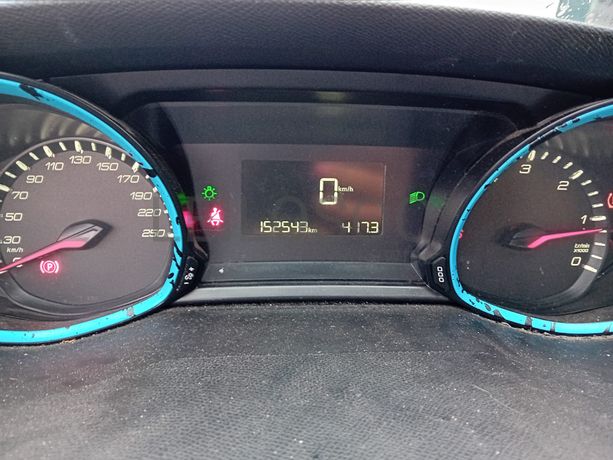 Peugeot 308 · Ano 2015