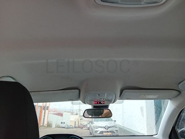 Peugeot 308 · Ano 2015