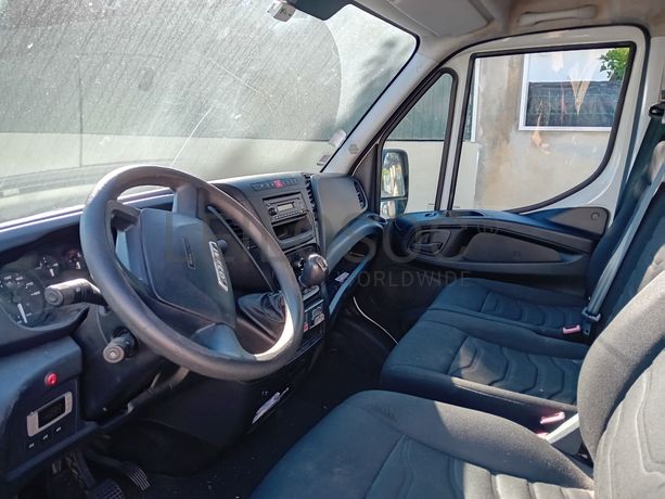 Iveco Daily 35S17 · Ano 2015