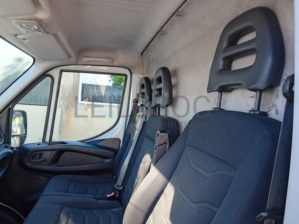 Iveco Daily 35S17 · Ano 2015