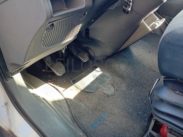 Iveco Daily 29L12 · Ano 2011