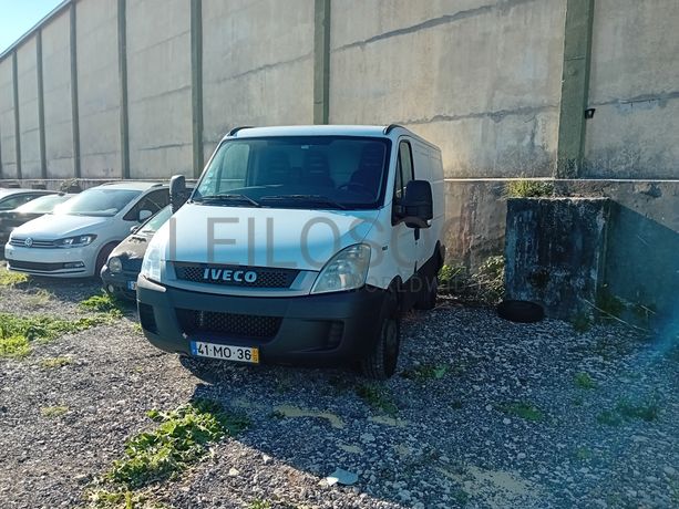 Iveco Daily 29L12 · Ano 2011