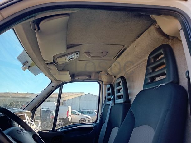 Iveco Daily 29L12 · Ano 2011