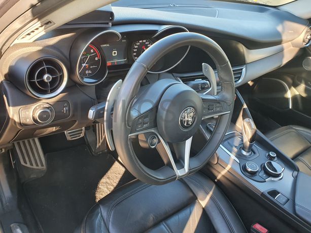 Alfa Romeu Giulia · Ano 2016
