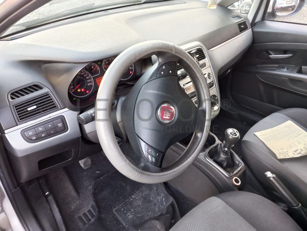 Fiat Punto · Ano 2010