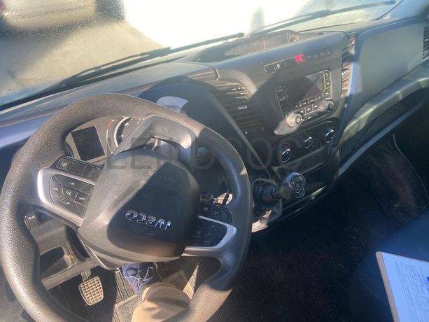 Iveco Daily VI · Ano 2021