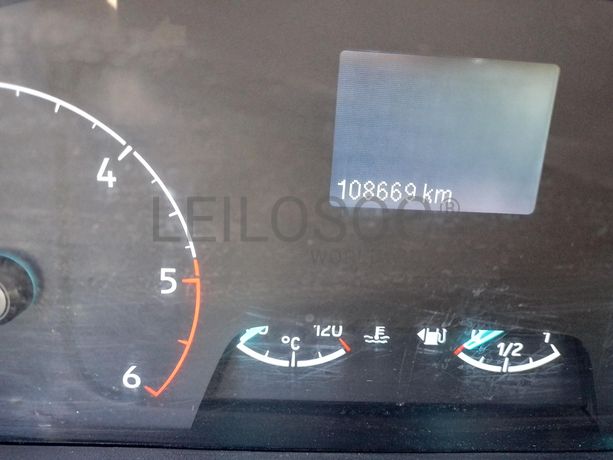 Ford Transit · Ano 2021