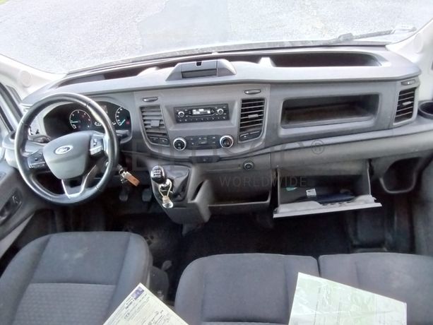 Ford Transit · Ano 2021