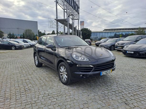 Porsche Cayenne 3.0 V6 · Ano 2012