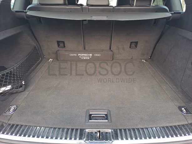 Porsche Cayenne 3.0 V6 · Ano 2012