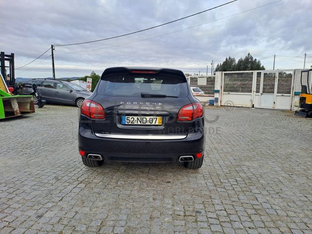Porsche Cayenne 3.0 V6 · Ano 2012
