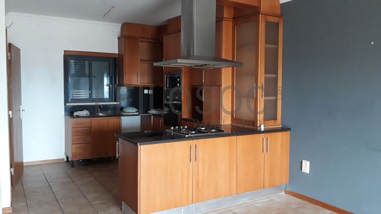 Moradia V3 com Logradouro · Coimbra