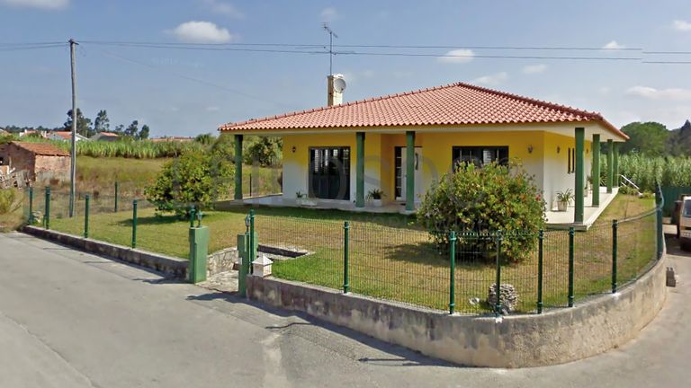 Moradia V3 c/ logradouro · Marinha Grande