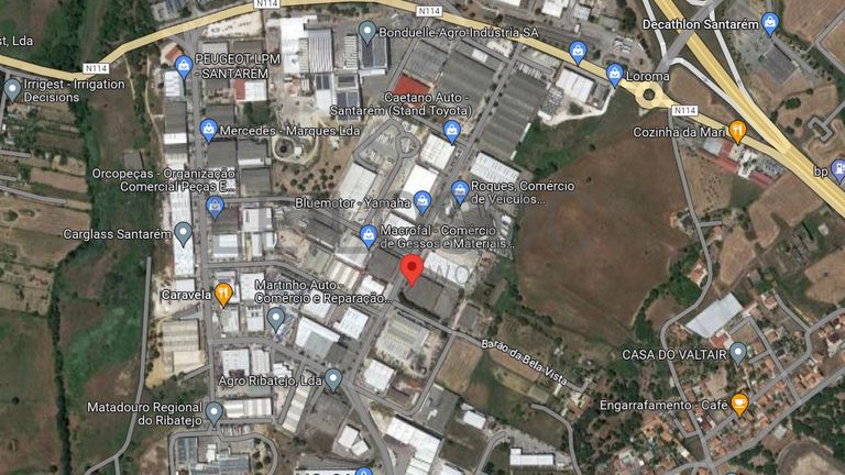 Armazém Comercial · Zona Industrial de Santarém