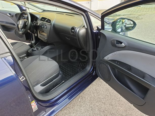 Seat Leon 1.6 TDI · Ano 2012