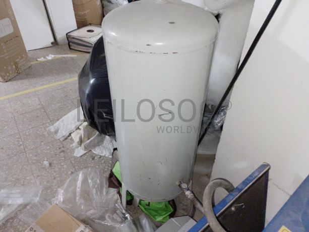 Máquinas de Costura · Matérias-Primas · Equipamento de Escritório