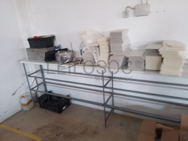 Máquinas de Costura · Matérias-Primas · Equipamento de Escritório