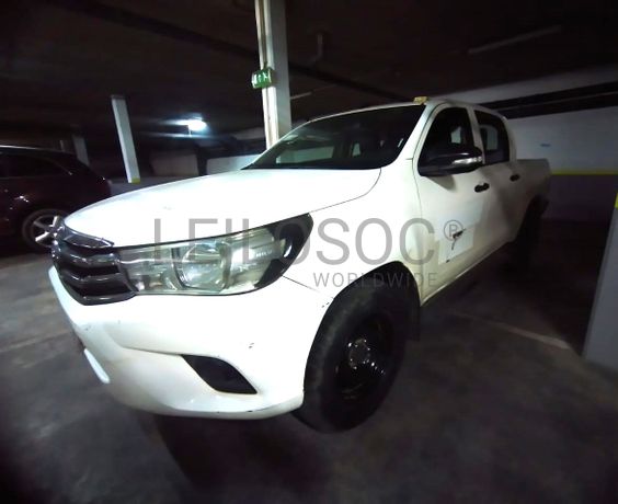 Toyota HILUX DC (4x4)