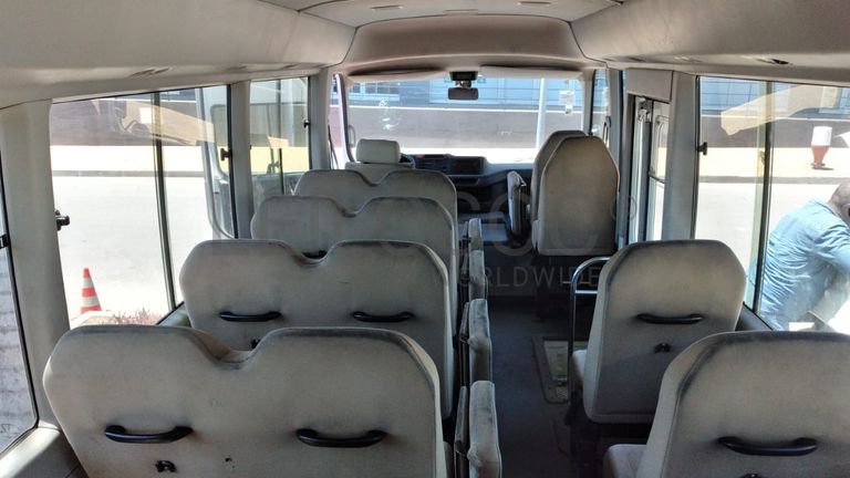 Veículo Toyota COASTER