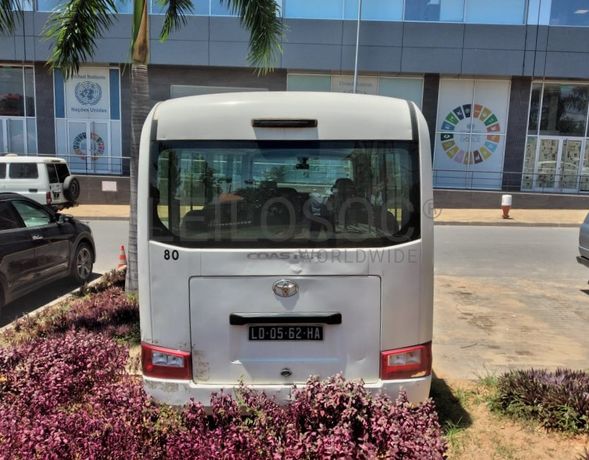 Veículo Toyota COASTER
