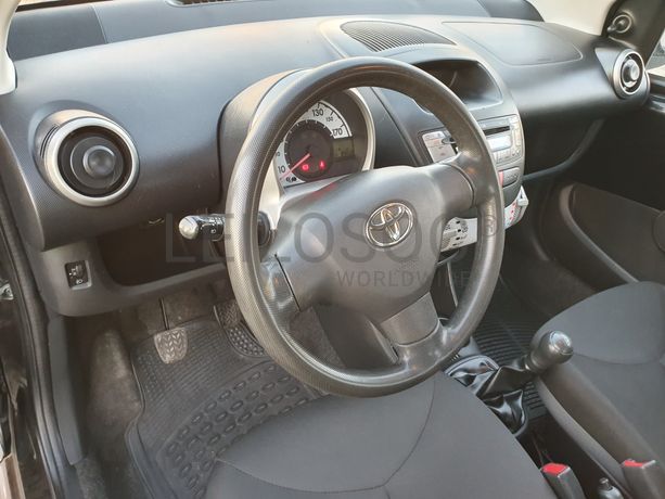 Toyota Aygo · Ano 2012