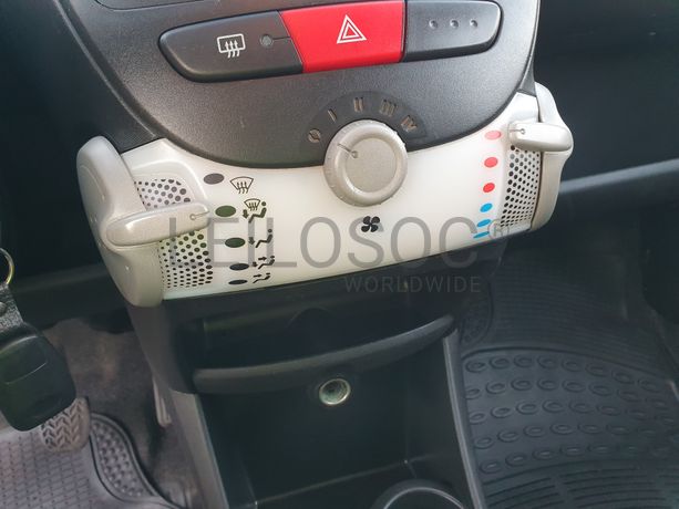 Toyota Aygo · Ano 2012