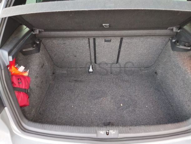 Volkswagen Golf 2.0 GTI · Ano 2010