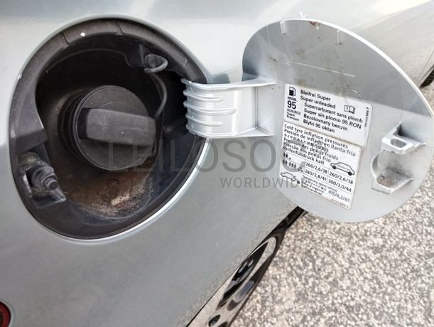 Volkswagen Golf 2.0 GTI · Ano 2010