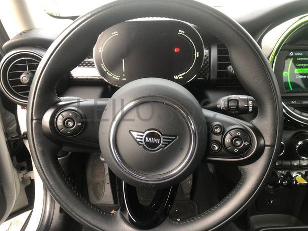 Mini Cooper · Elétrico · Ano 2021