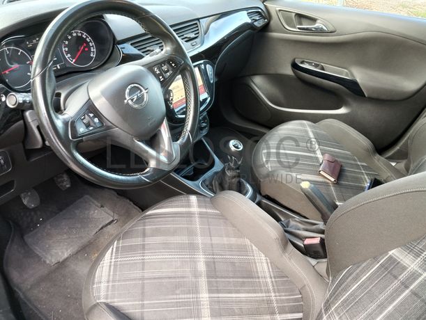 Opel Corsa · Ano 2015