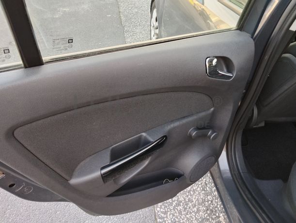 Opel Corsa · Ano 2013