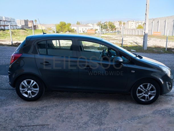 Opel Corsa · Ano 2013