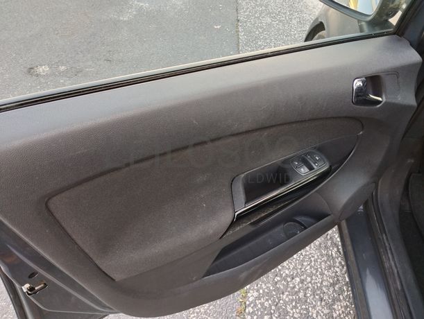 Opel Corsa · Ano 2013