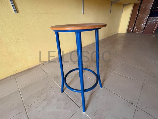 Banco metálico azul
