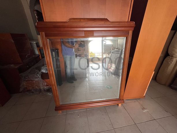 Espelho para cómoda com moldura de madeira