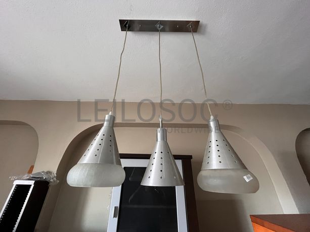 Candeeiro de teto em metal e vidro