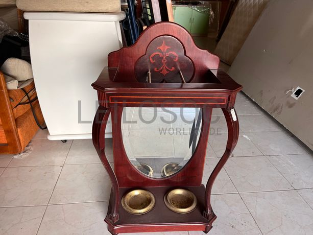 Bengaleiro em madeira