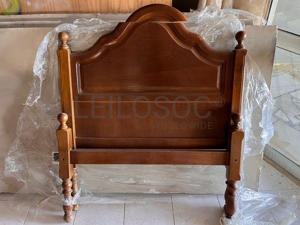 Cabeceira de cama em madeira