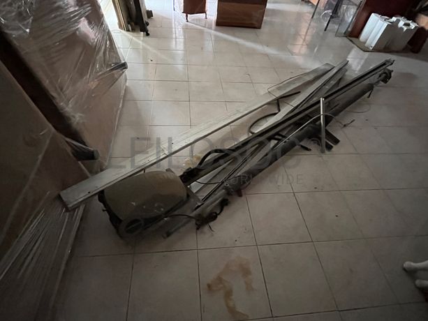 Estrutura de portão elétrico