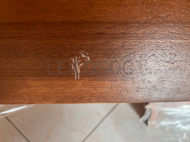 Cabeceira de cama em madeira