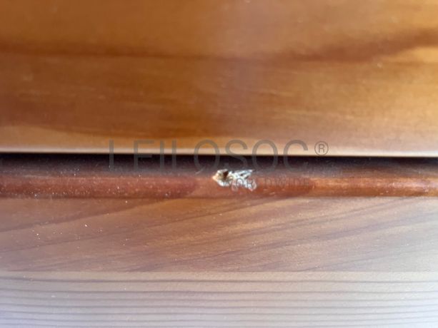 Cómoda de quatro gavetas