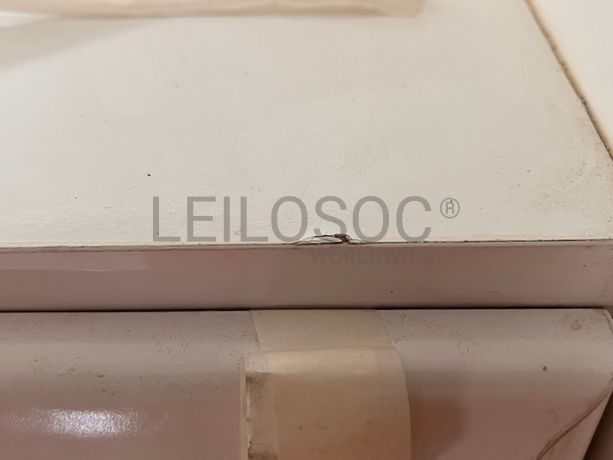 Móvel em madeira com cama integrada