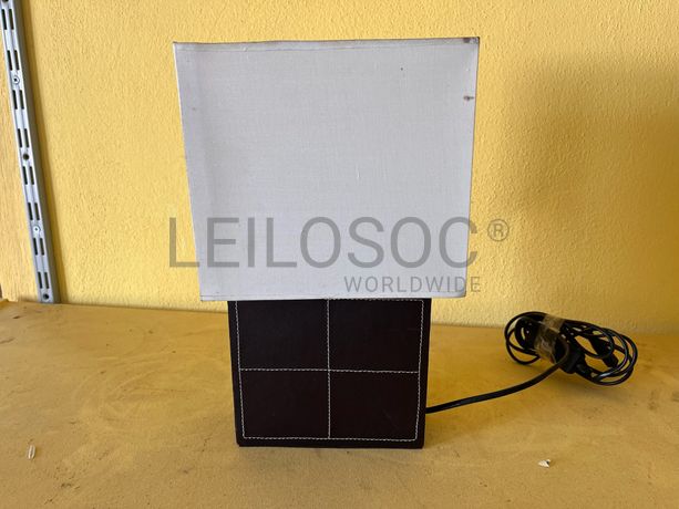 Candeeiro pequeno quadrado