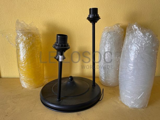 Candeeiro de teto em metal