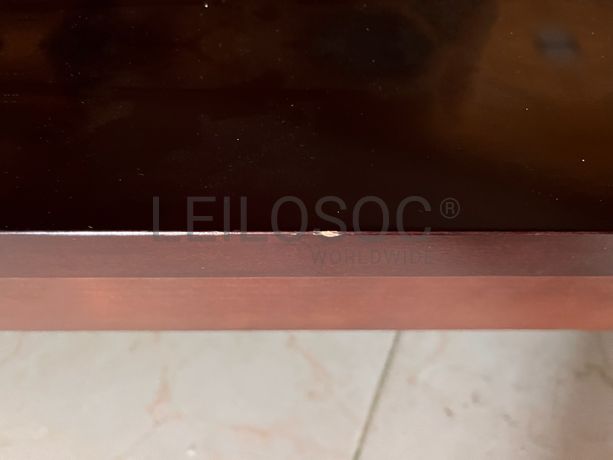 Mesa de centro em madeira