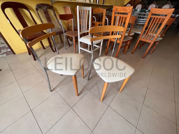 Lotes 1 a 35 · Cadeiras