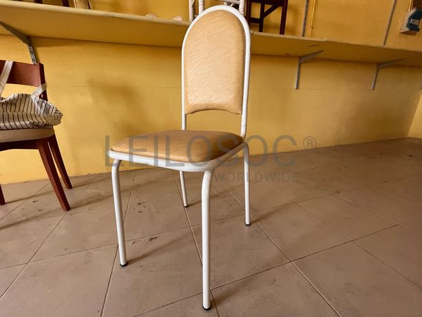 Lotes 1 a 35 · Cadeiras