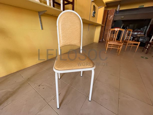 Lotes 1 a 35 · Cadeiras