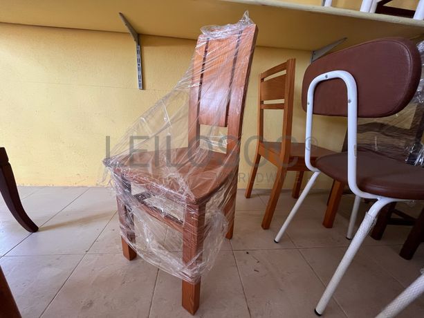 Lotes 1 a 35 · Cadeiras