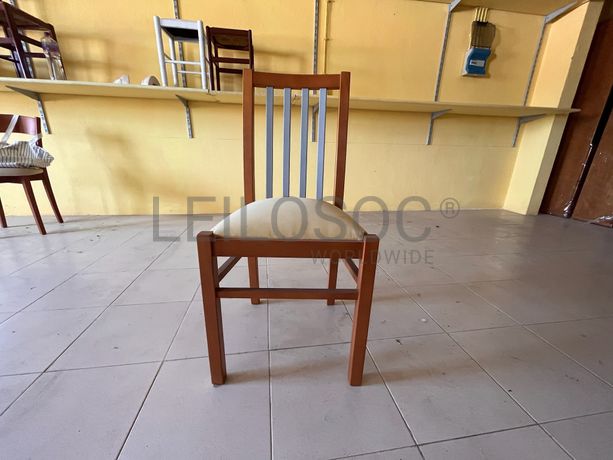 Lotes 1 a 35 · Cadeiras